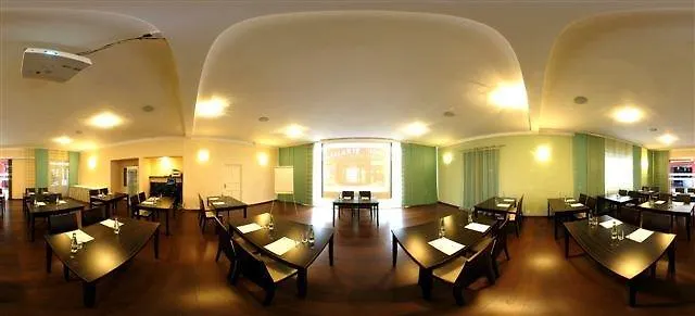 Galaxie Hotel Praga 4*,  Czechy